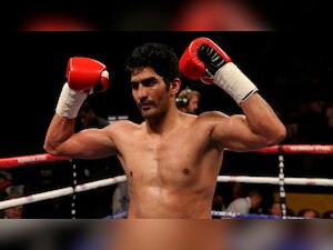 Vijender accepts Amir Khan's fight challenge