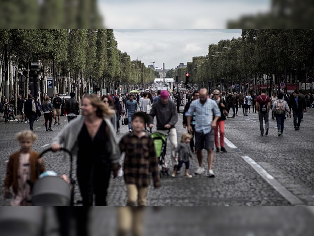 Paris observes second car-free day