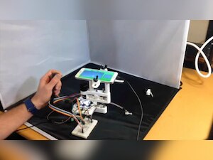 Play Pac-Man with live microbes using this smartphone microscope
