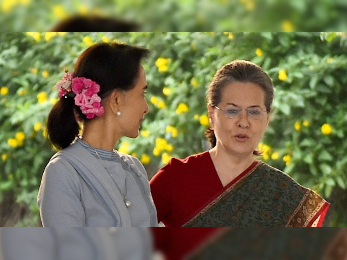 Aung San Suu Kyi discusses Indo-Myanmar ties with Sonia Gandhi