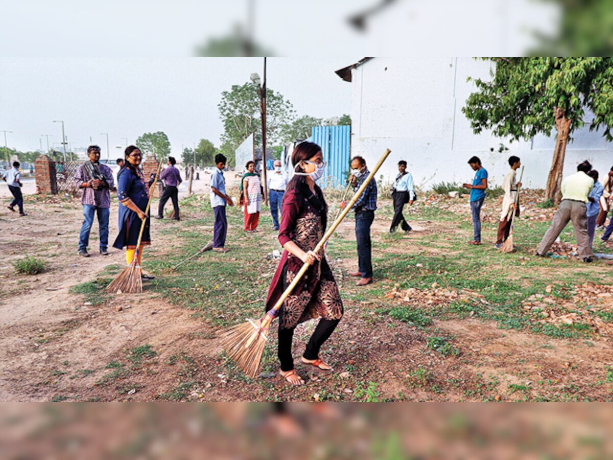 Thane city breaks records with mega Diwali clean up