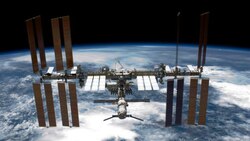 Launch of three astronauts to ISS postponed