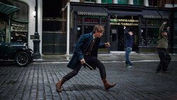 Fantastic Beasts: Eddie Redmayne's wand causes chaos in real life!