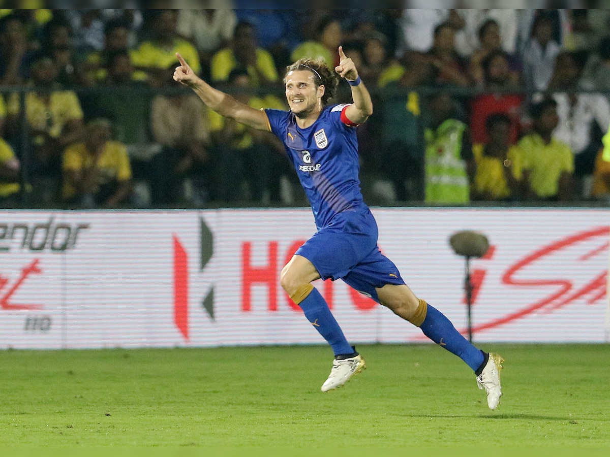 ISL 2016: Fantastic Forlan nets hat-trick against Kerala, steers Mumbai City to top spot