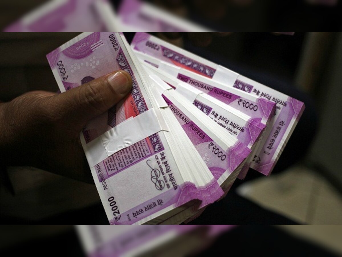 Demonetization: Paan shop owner gets 'fake' Rs 2,000 note in Ahmedabad
