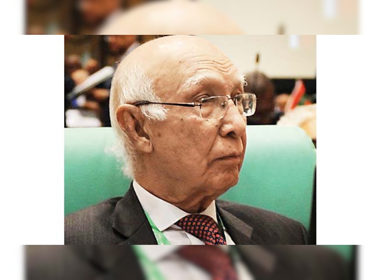 Aziz eyes bilateral meeting during Amritsar conference