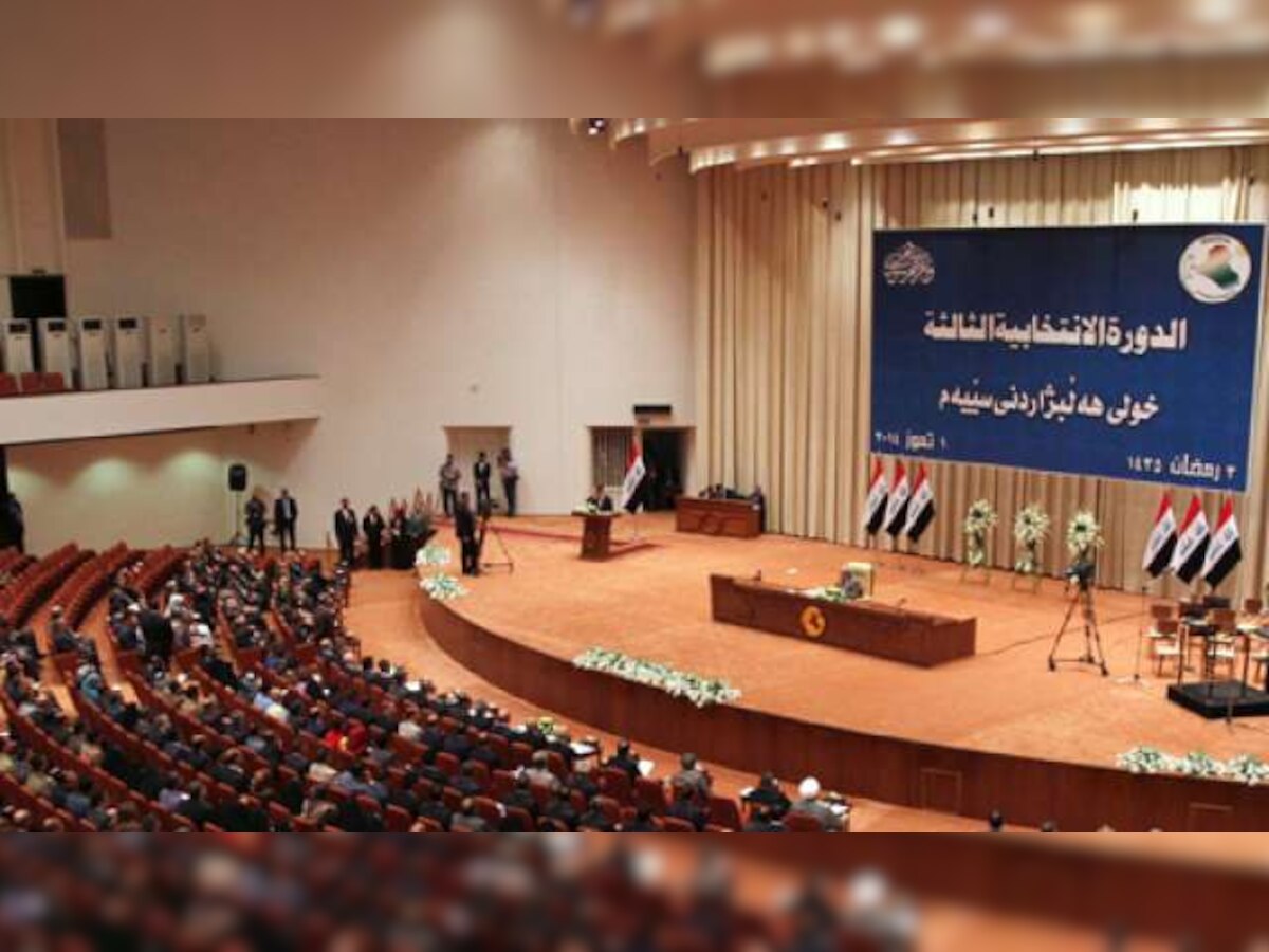 Iraqi parliament passes contested law on Shi'ite paramilitaries