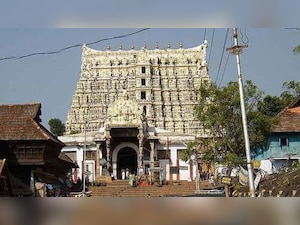 padmanabhaswamy temple dress code for ladies Women can now enter Padmanabha Swamy in salwar kameez and churidars EIDSale