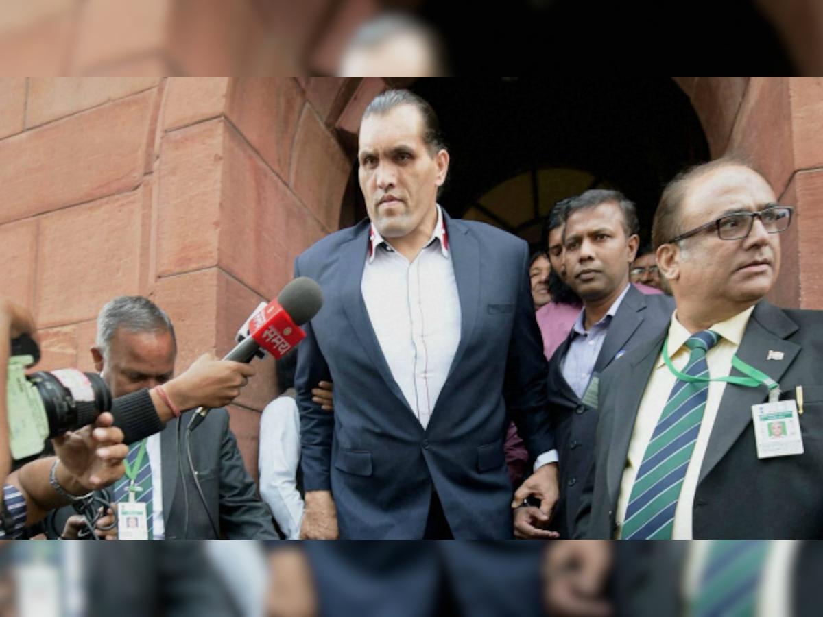 Great Khali explains why he is putting his weight behind demonetization 