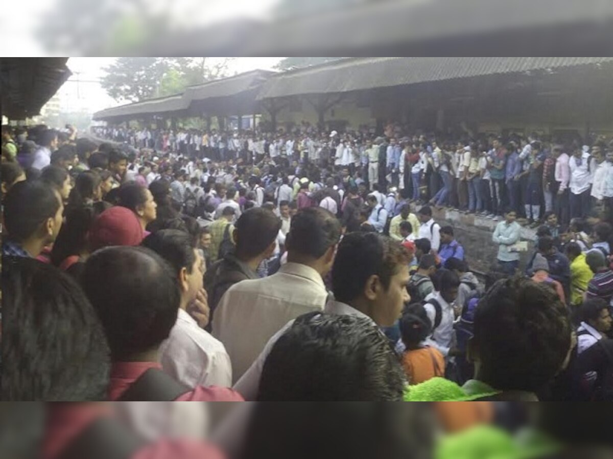 Mumbai: Angry protesters block track at Titwala station, services suspended between Kalyan-Kasara