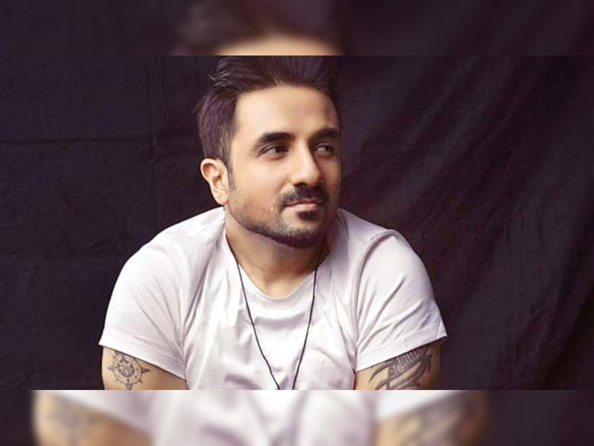 Comedian Vir Das' hilarious post 'clarifies' RBI guidelines