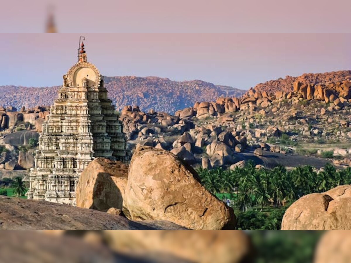 The romance in the ruins of Hampi