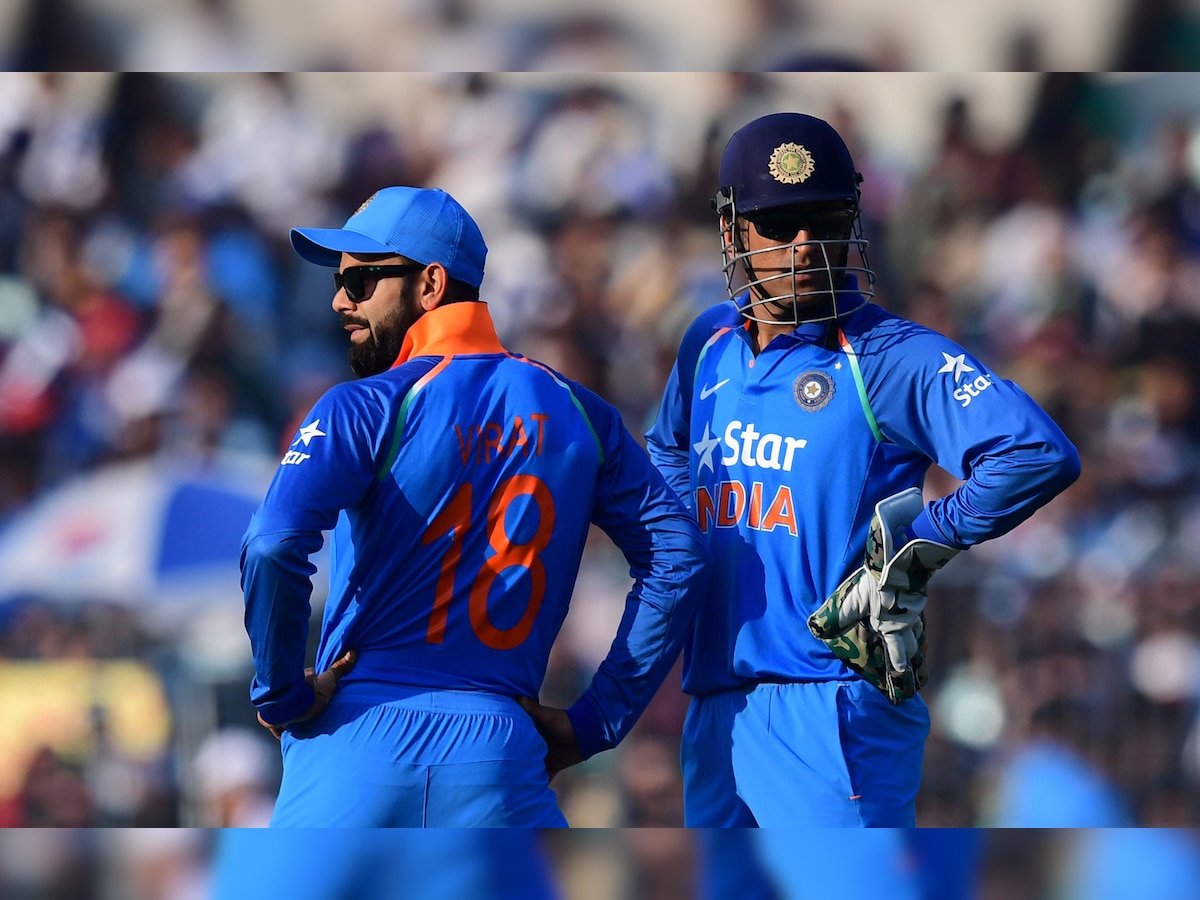 Dhoni comes up with a SUPERB plan to pacify Kohli who was let down by technology