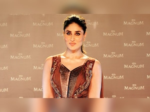 kareena kapoor golden dress Kareena Kapoor in Alexandria -Gold – IT GIRL