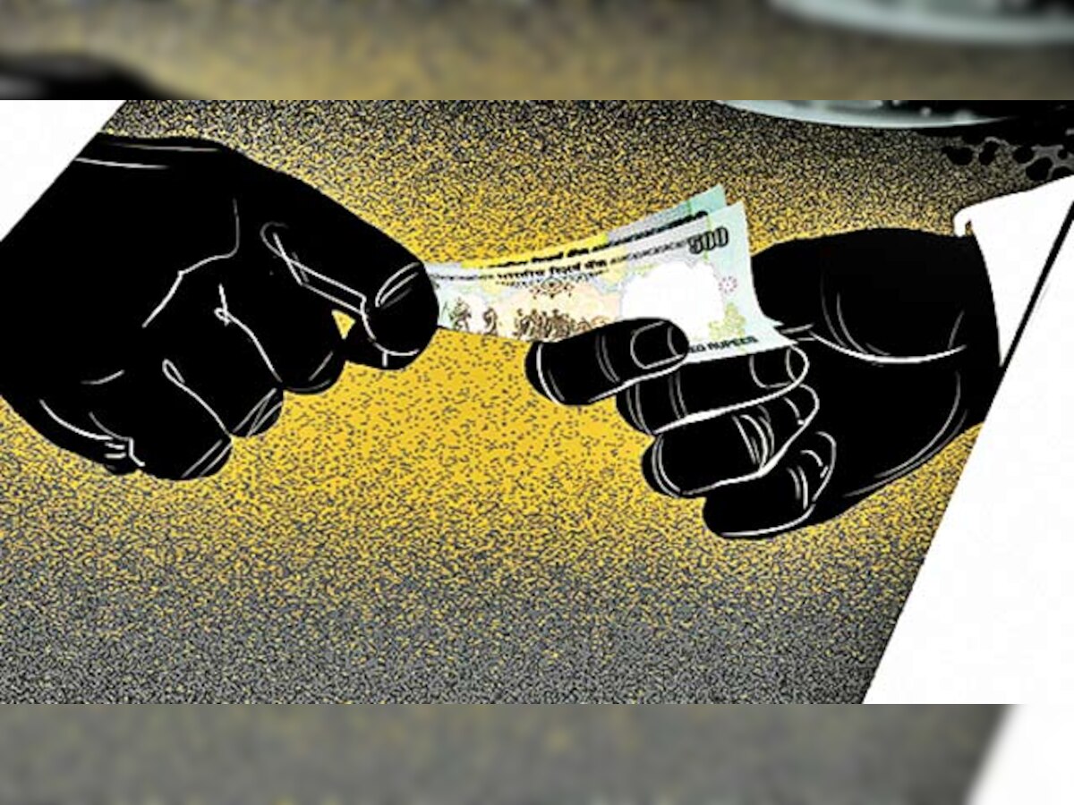 I-T man held for posing as senior, asking for bribe 