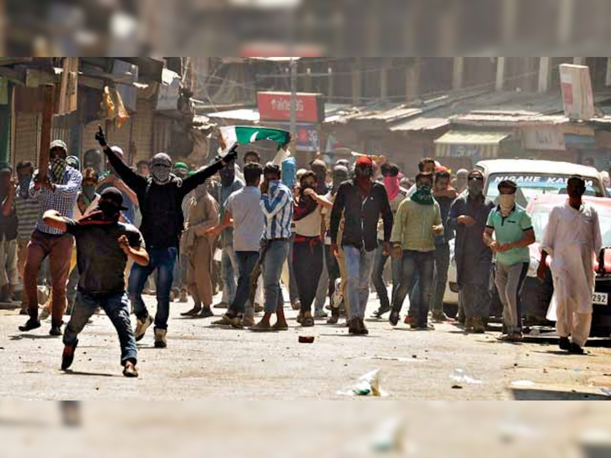 Army chief warns stone-pelters of tough action