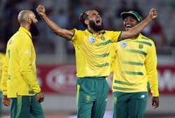 #NZvSA: Imran Tahir weaves spell as South Africa beat New Zealand in lone T20