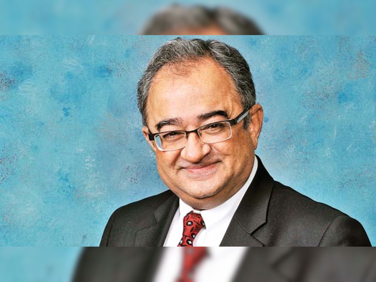 Tarek Fatah heckled at Urdu festival Jashn-e-Rekhta