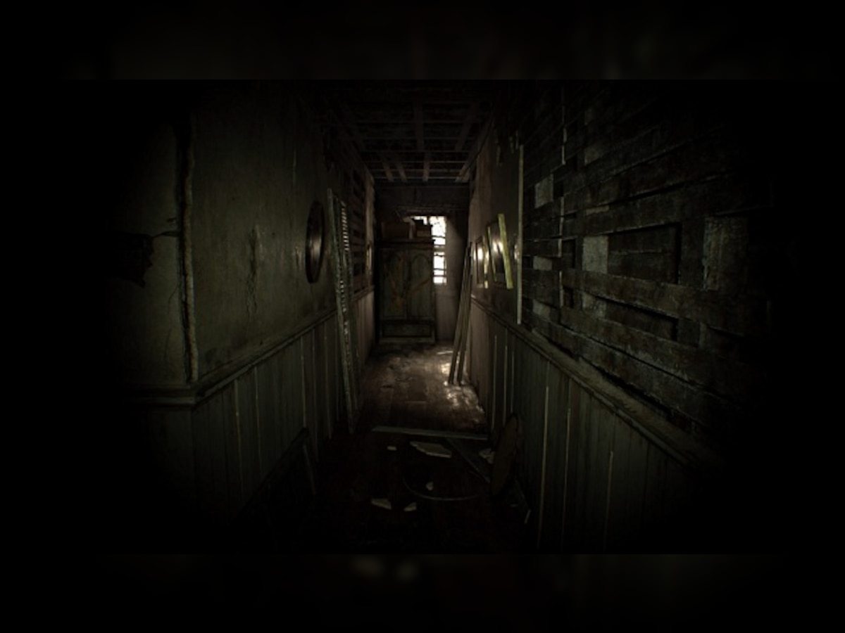 Playing Resident Evil 7 for real is hard on your nerves