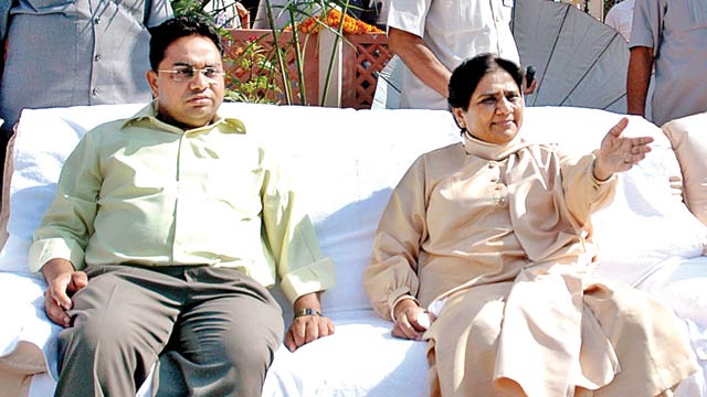 Opposition plays Dalit card, braces for seat pact with Mayawati