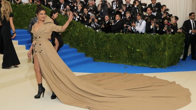 Priyanka chopra dress memes best sale