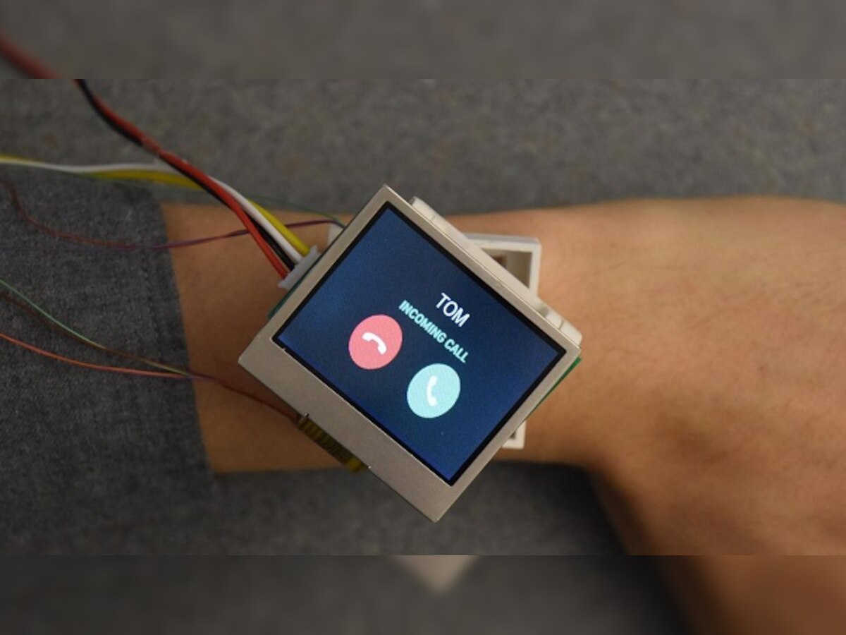 Scientists develop smartwatch that moves in five directions