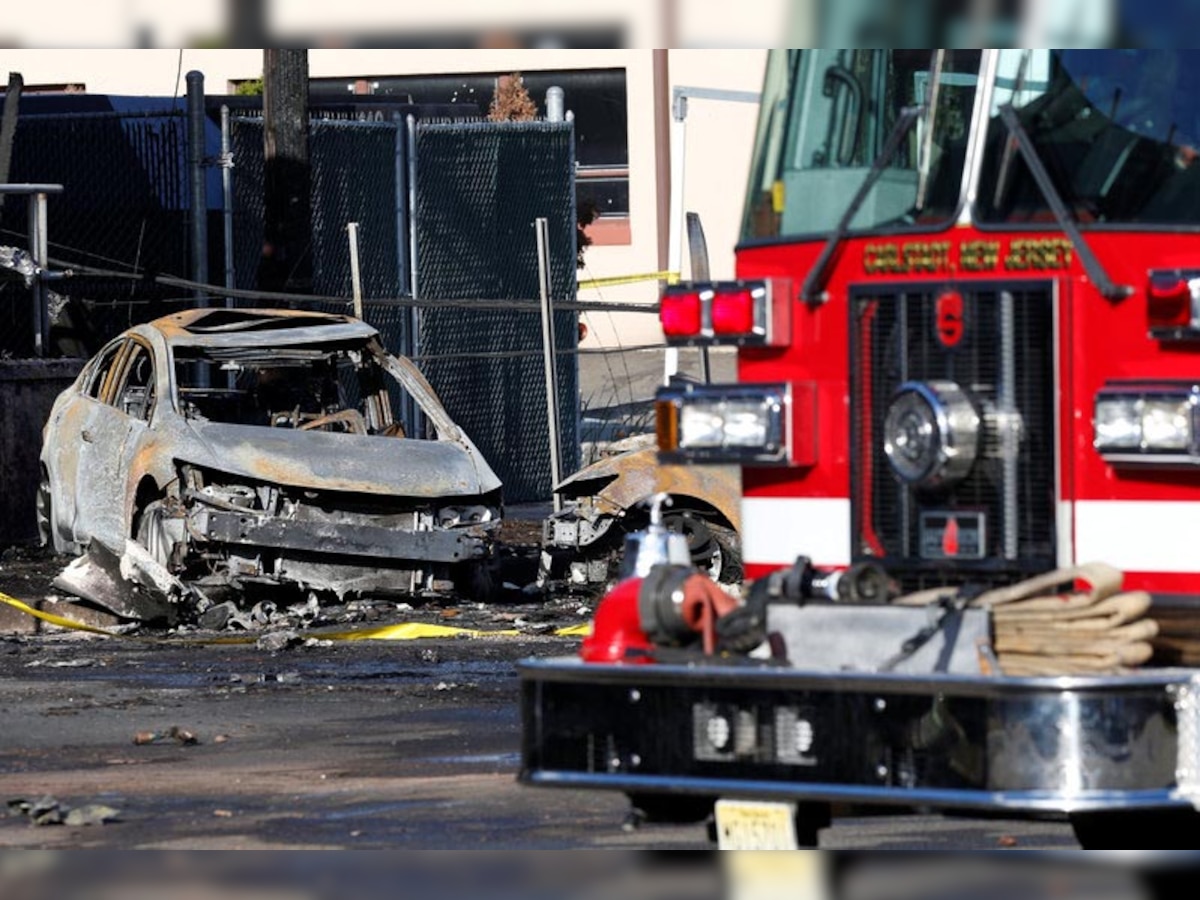 New Jersey: Plane crashes near Teterboro Airport, two pilots killed 