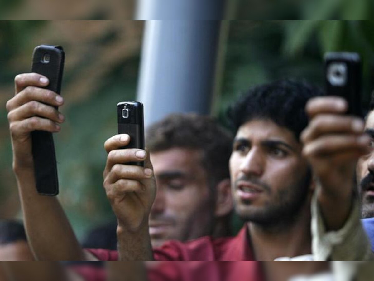 Kashmir: Internet services withdrawn again after Hizbul commander Sabzar Bhat killed