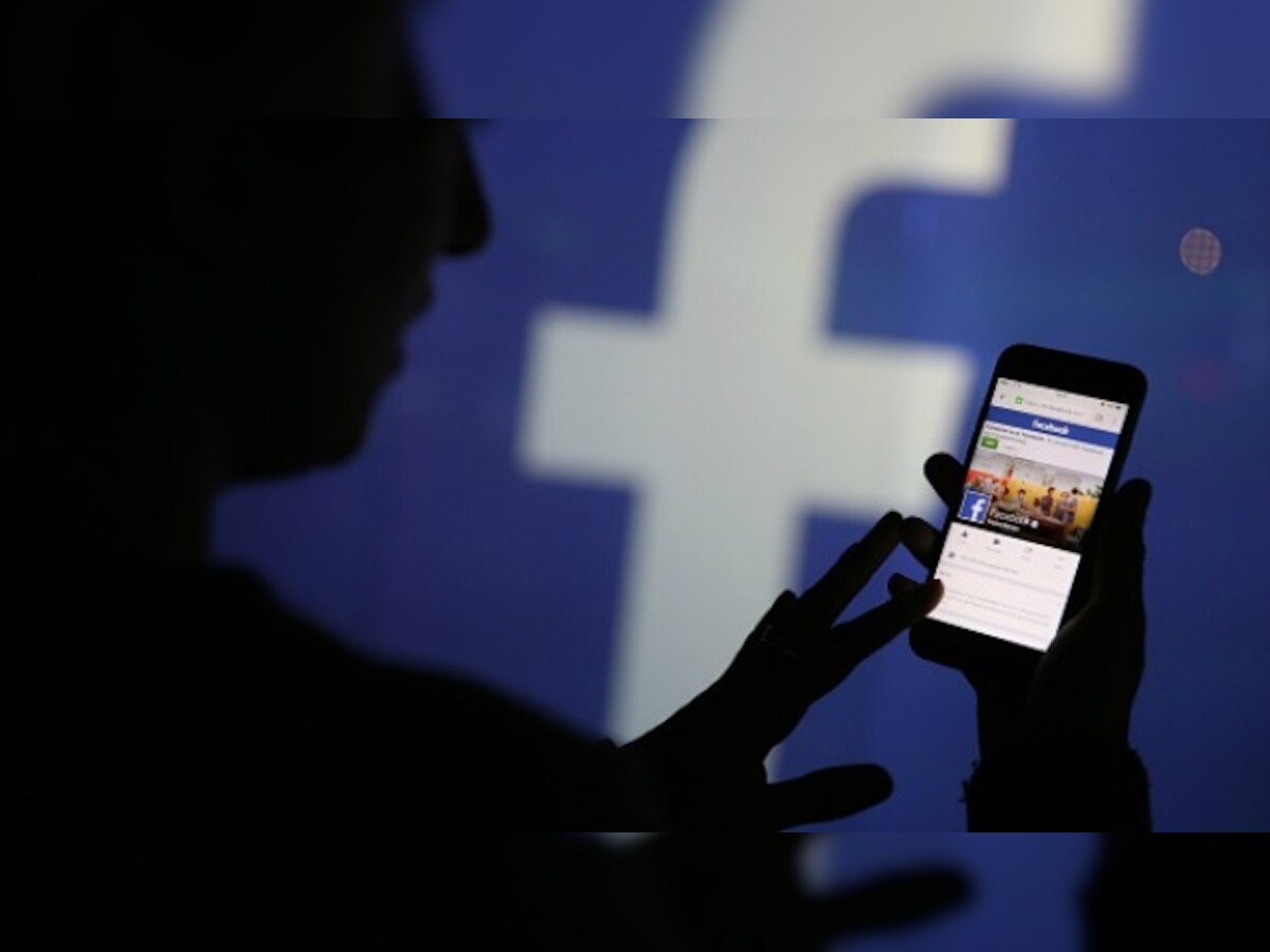 REVEALED: Excessive Facebook use makes you sad and unhealthy