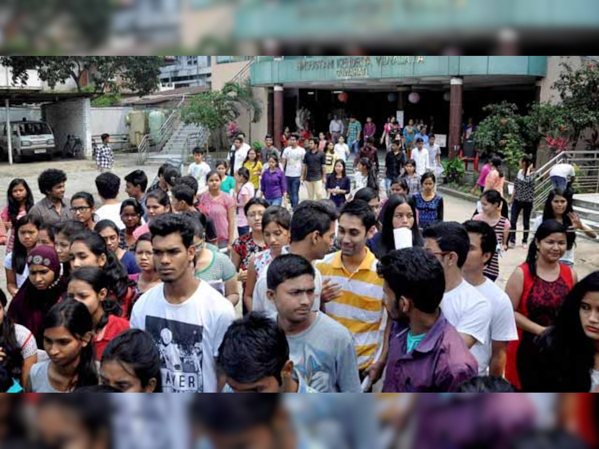 Bhubaneswar: Alleging discrepancies in CBSE results, students launch protest