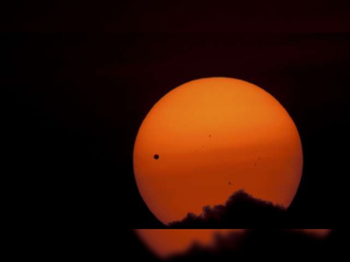NASA to launch world's first mission into Sun's atmosphere in 2018