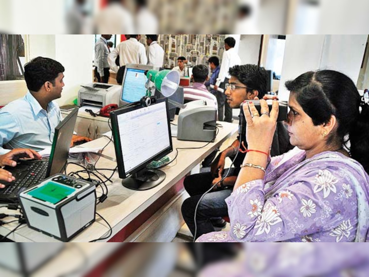 Police bust illegal Aadhaar card racket