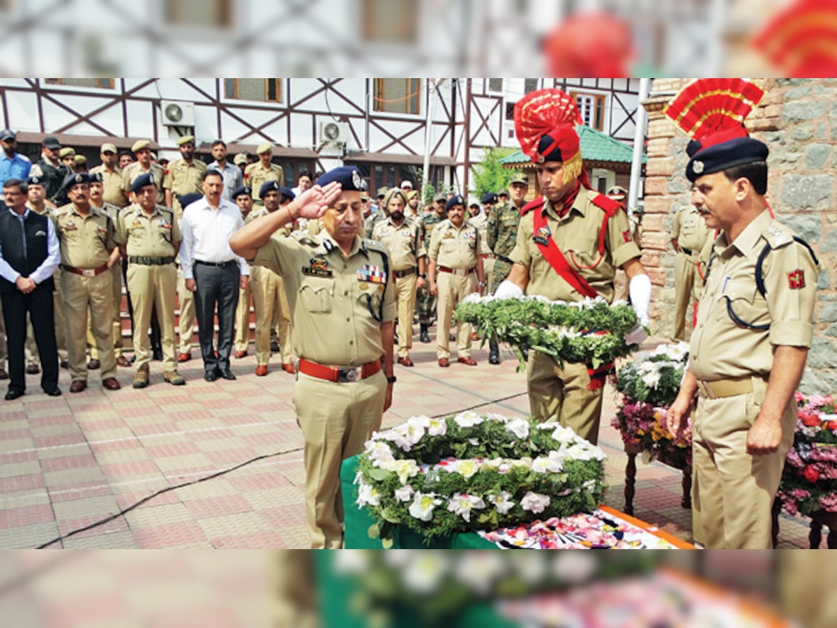 J&K politicians have no time for martyrs; even CM Mufti skips wreath-laying ceremonies for slain policemen