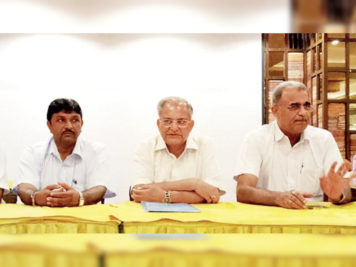 Protesting GST: Ahmedabad textile traders to form 5-km human chain