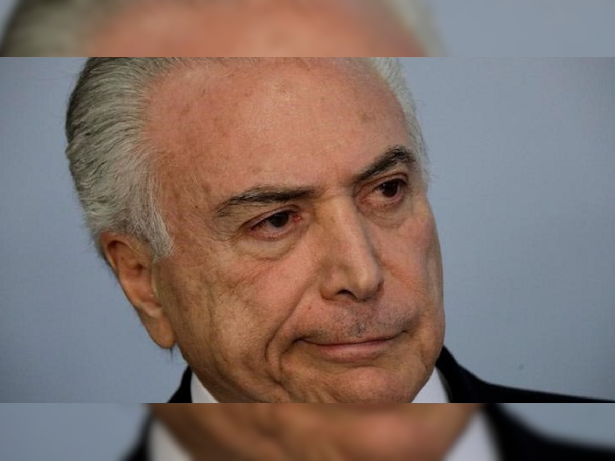Car rams gate at Brazil president palace, driver in custody