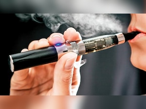 is it safer to vape or smoke cigarettes Is Vaping Safer Than Smoking Traditional Cigarettes? main image 1