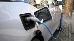Chinese company made device to charge moving electric cars