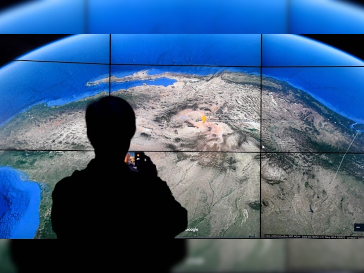 Google Earth to let users post stories, photos in coming years