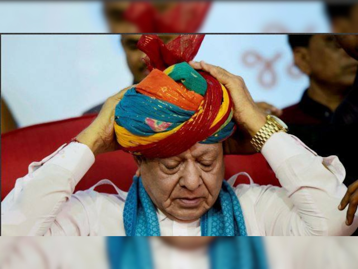 Vaghela's exit 'unfortunate', says Cong; BJP calls party 'sinking ship'