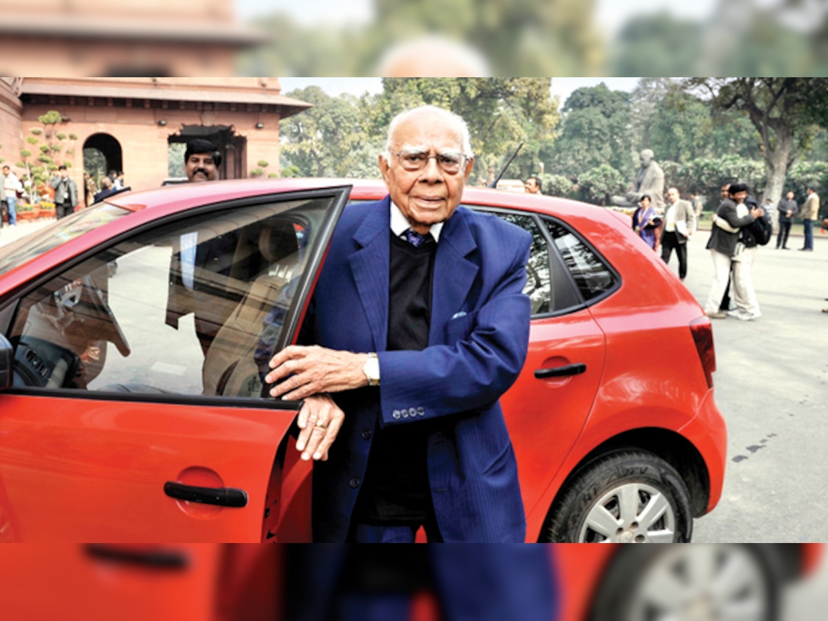 You told me to use the word crook: Ram Jethmalani to Kejriwal