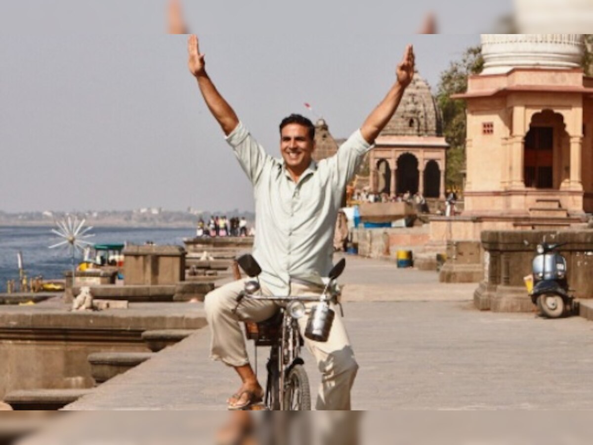 First Look of Akshay Kumar in R Balki's 'Padman' is out now!