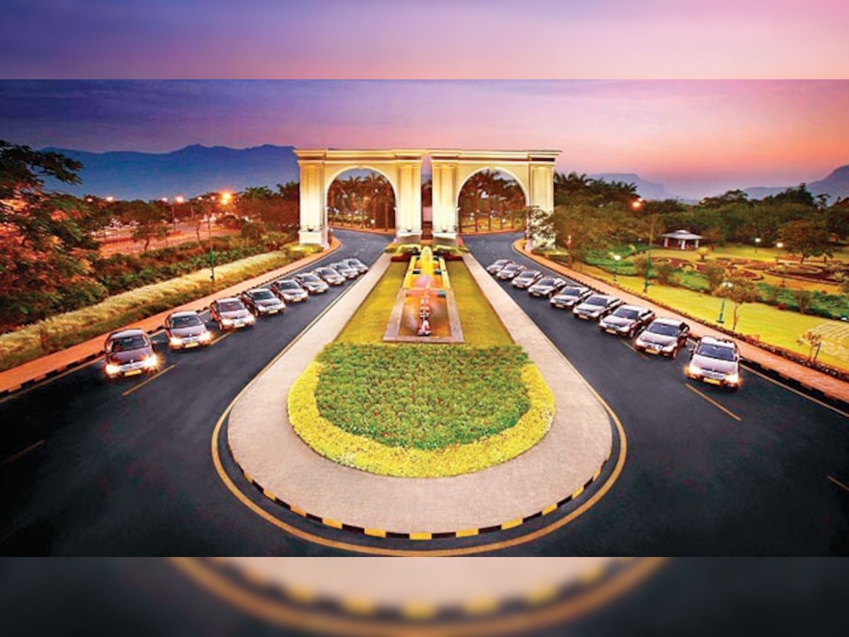 Supreme Court agrees to hear Sahara's plea against auction of Aamby Valley property