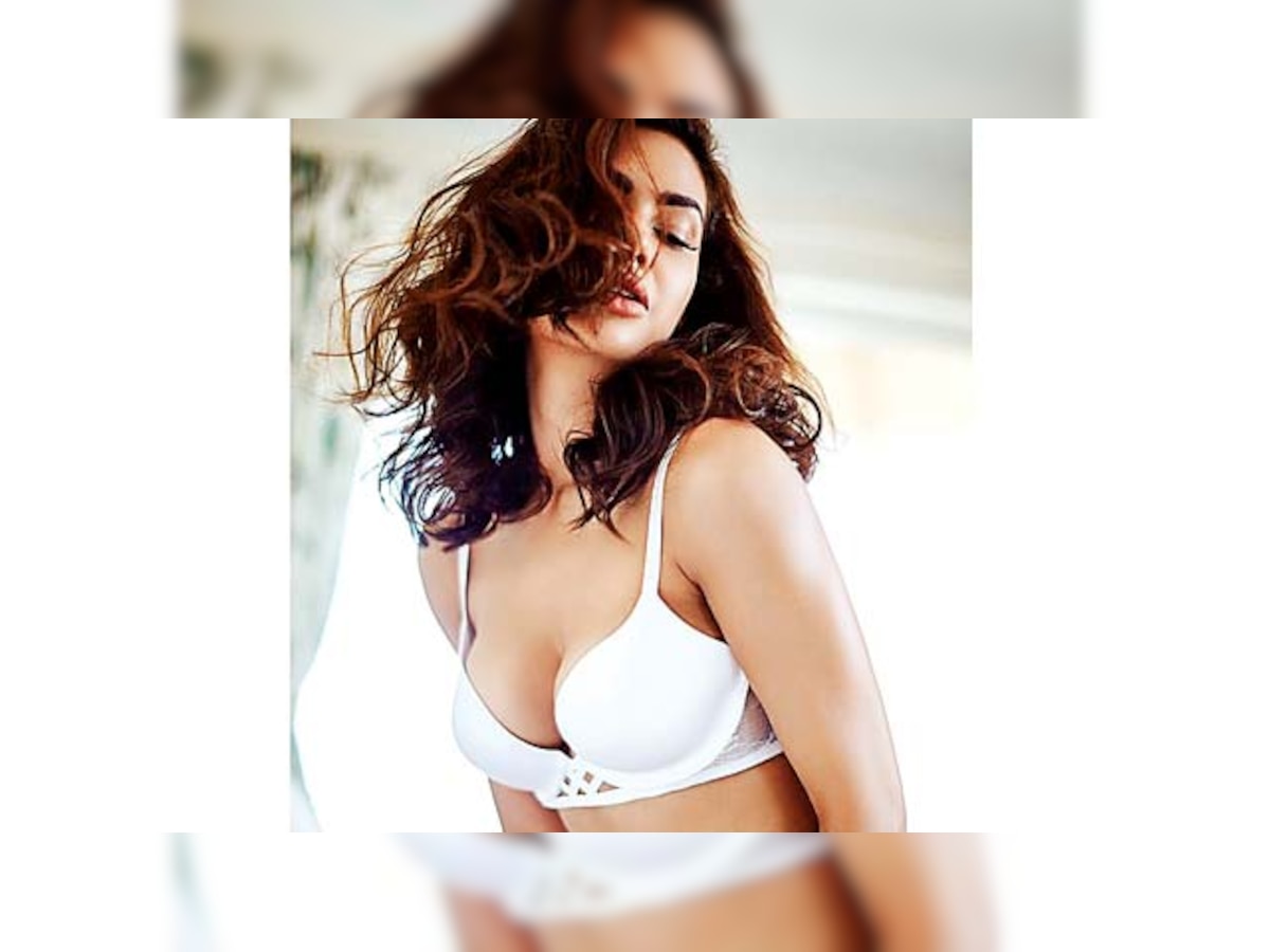 Esha Gupta plans to launch her own lingerie line!