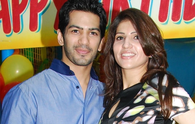 Oh No! 'Kasam' Actor Amit Tandon's Wife Ruby Has Been Locked Up In ...