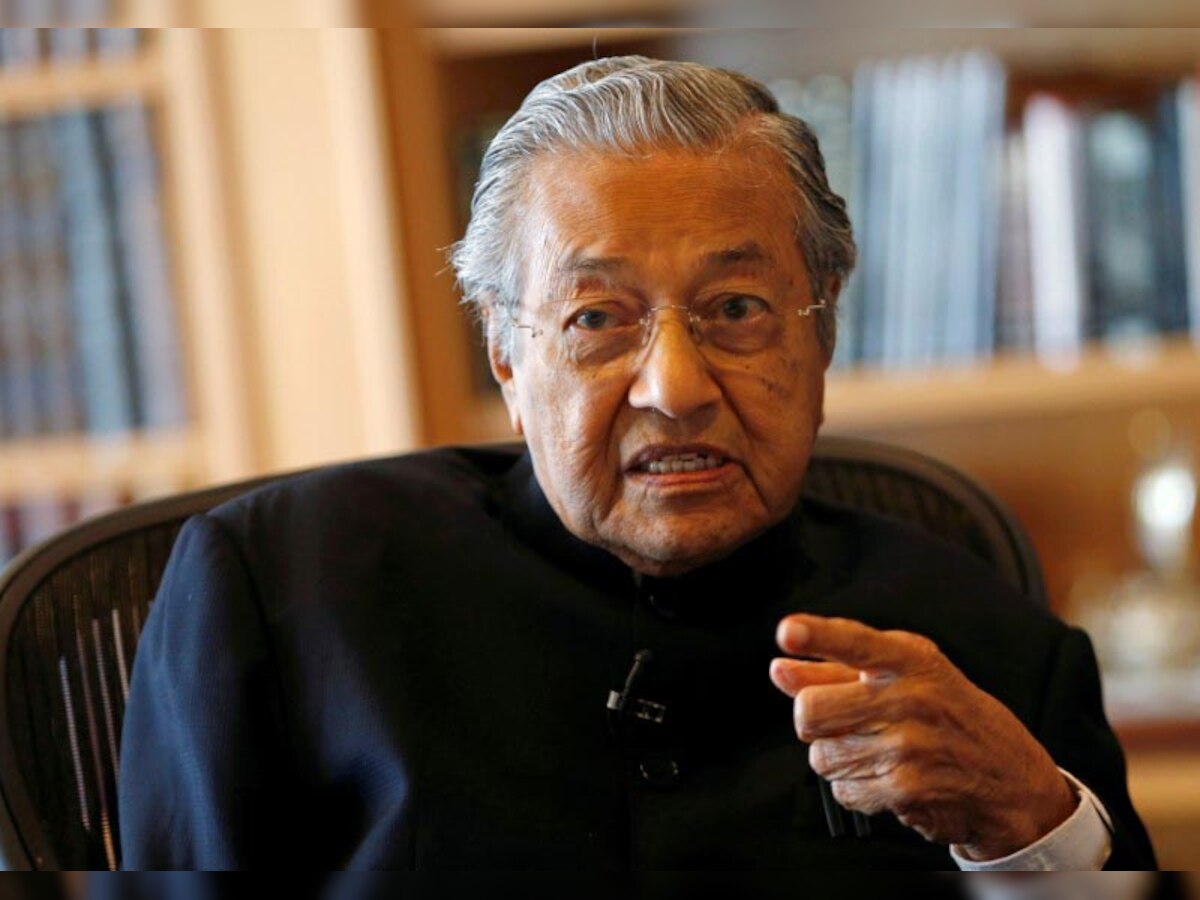 Violence breaks out at former Malaysian PM Mahathir Mohamed's town hall