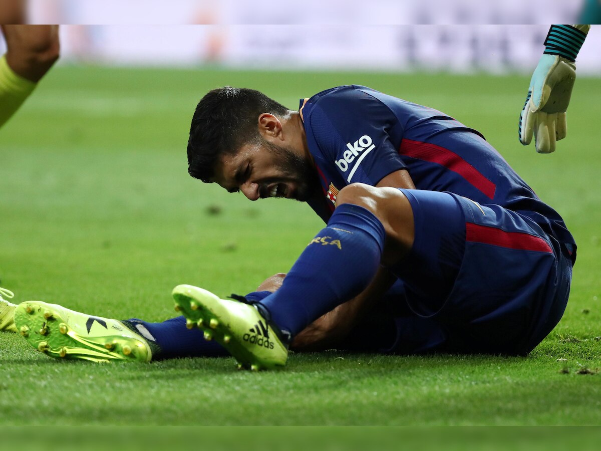 Blow for FC Barcelona as Luis Suarez ruled out with knee injury 