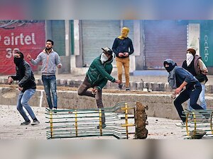 J&K students disrupt event after tricolour was hoisted