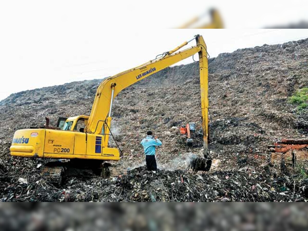 Ghazipur collapse: NGT issues notices to civic body, state and DDA