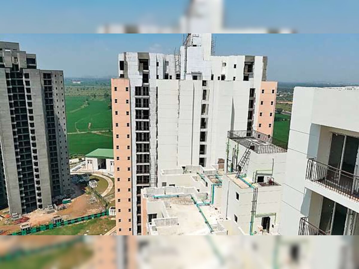 Jaypee infratech insolvency case: SC orders real estate firm to deposit Rs 2000 crore, restrains directors from leaving country