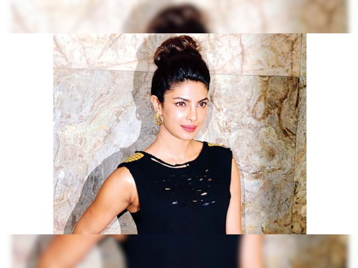 Did Priyanka Chopra just miss out Deepika Padukone in the shout-out to Indian film stars?